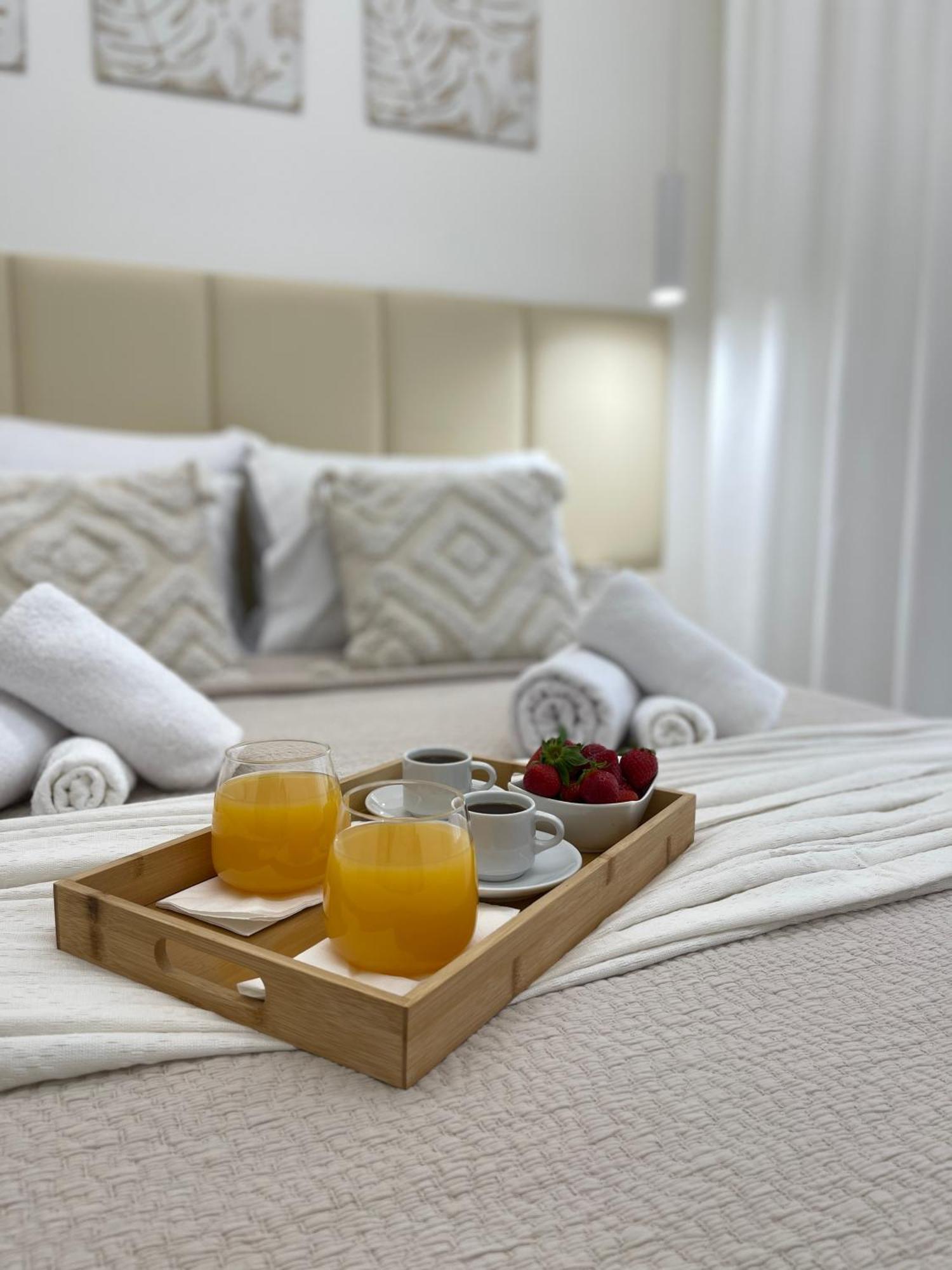 Aurora Apartment , In The Heart Of Афины Экстерьер фото